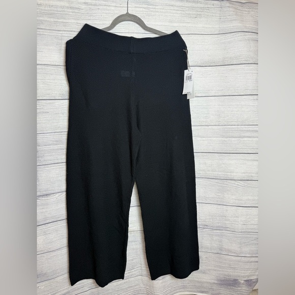 Three Dots Women's Pull-On Straight-Leg Ribbed black
Knit Pants/size M - Picture 5 of 9